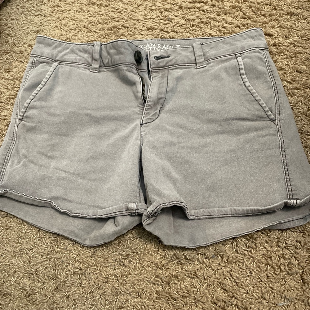 American Eagle midi rise shorts Women